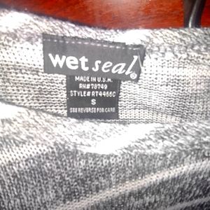 Women's wet seal top